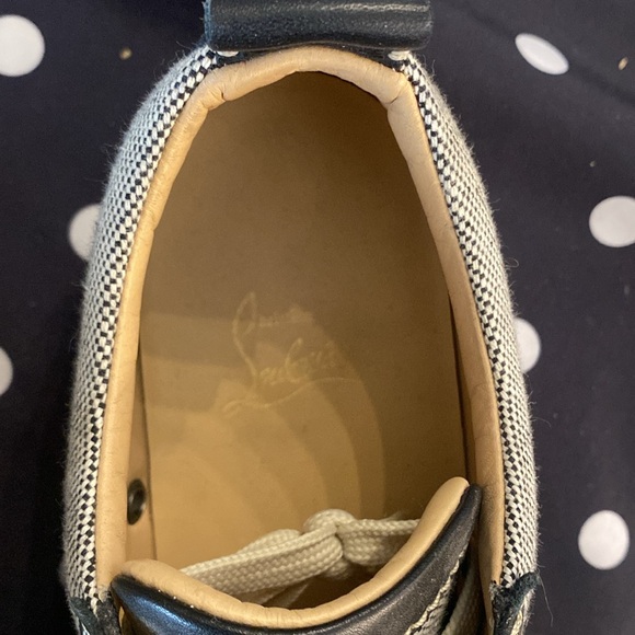 Christina Loubouton - gently used - Picture 6 of 6